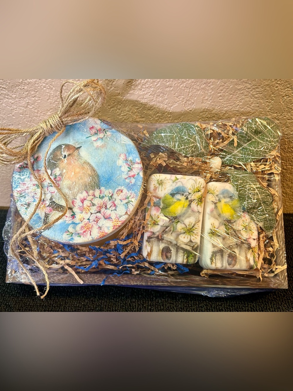 Handmade Decoupage Songbird Gift Basket Set 10.5x6.5 Wood Tray& Decorative Soaps